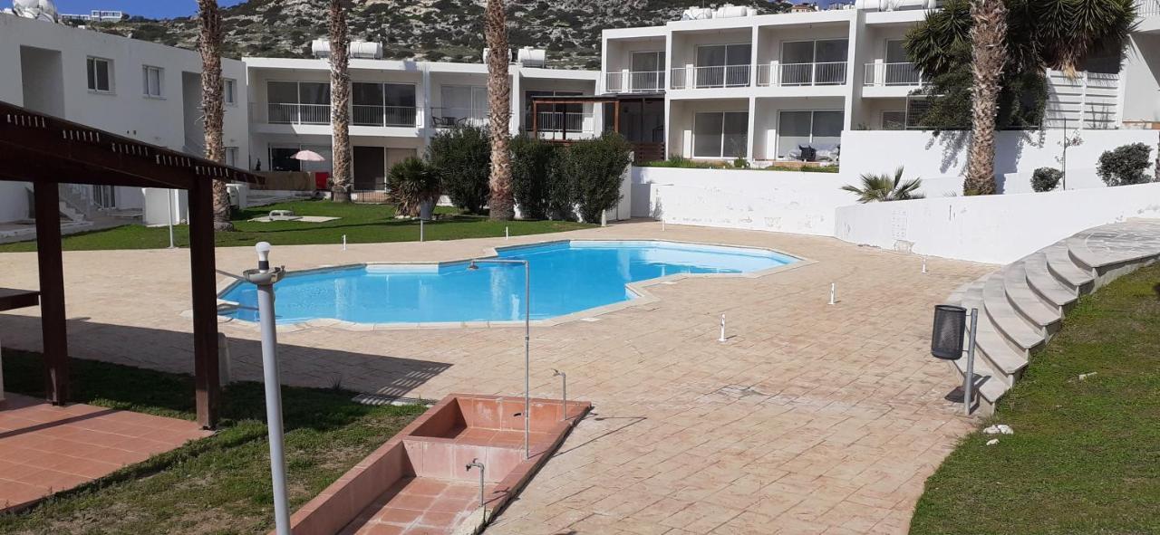 Akamandos 76 Daire Peyia Dış mekan fotoğraf